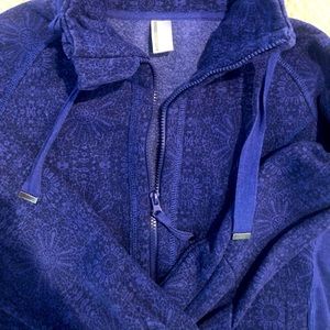 3 for $20 ❤️ Mondetta zipped sweater